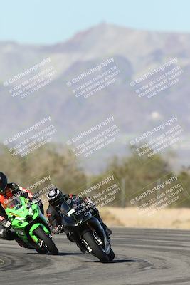 media/Dec-04-2025-Racers Edge (Thu) [[5ebc9f124d]]/3-B Group/1-Session 1 (Turn 7)/